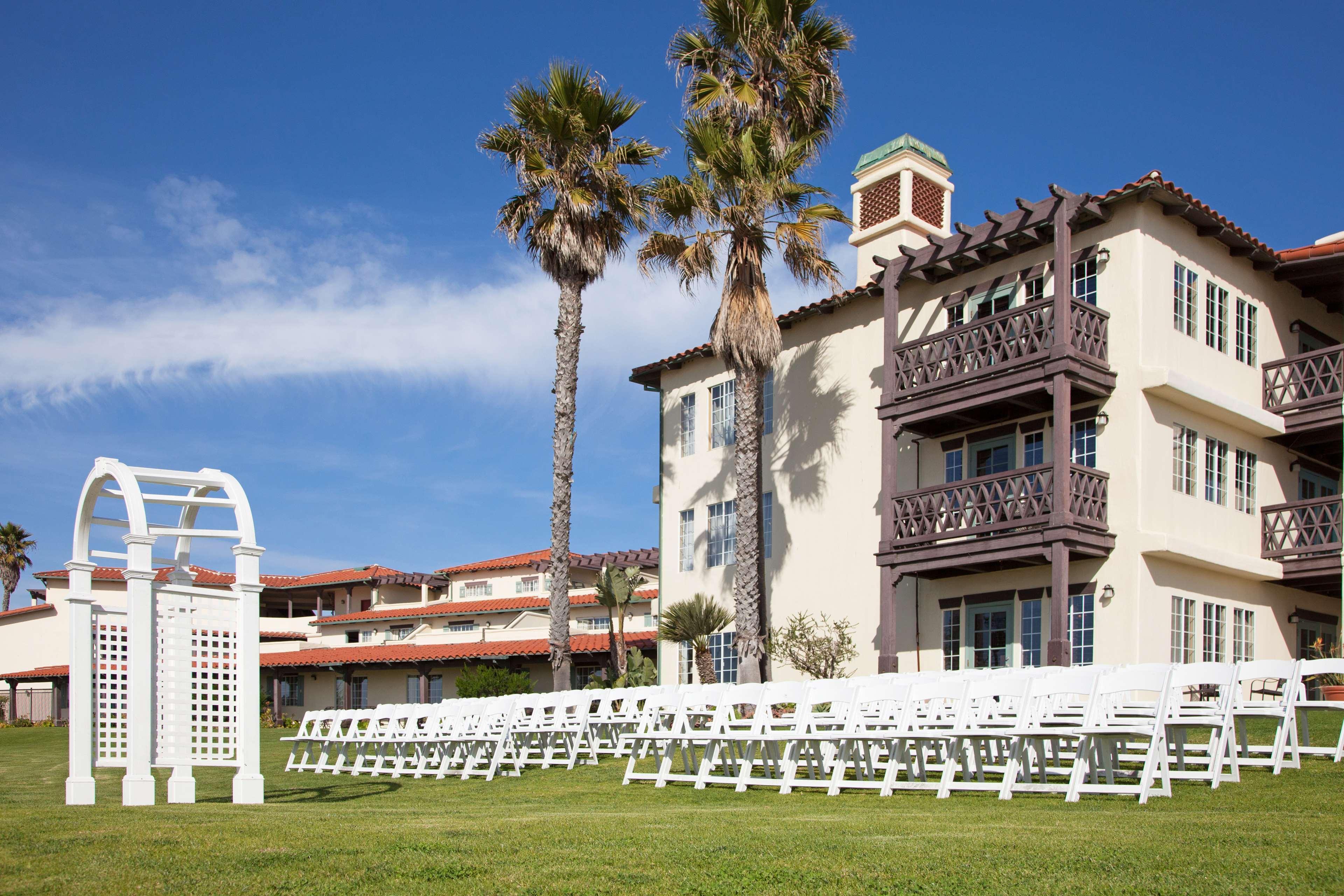 Zachari Dunes On Mandalay Beach, Curio Collection By Hilton Oxnard Exterior foto
