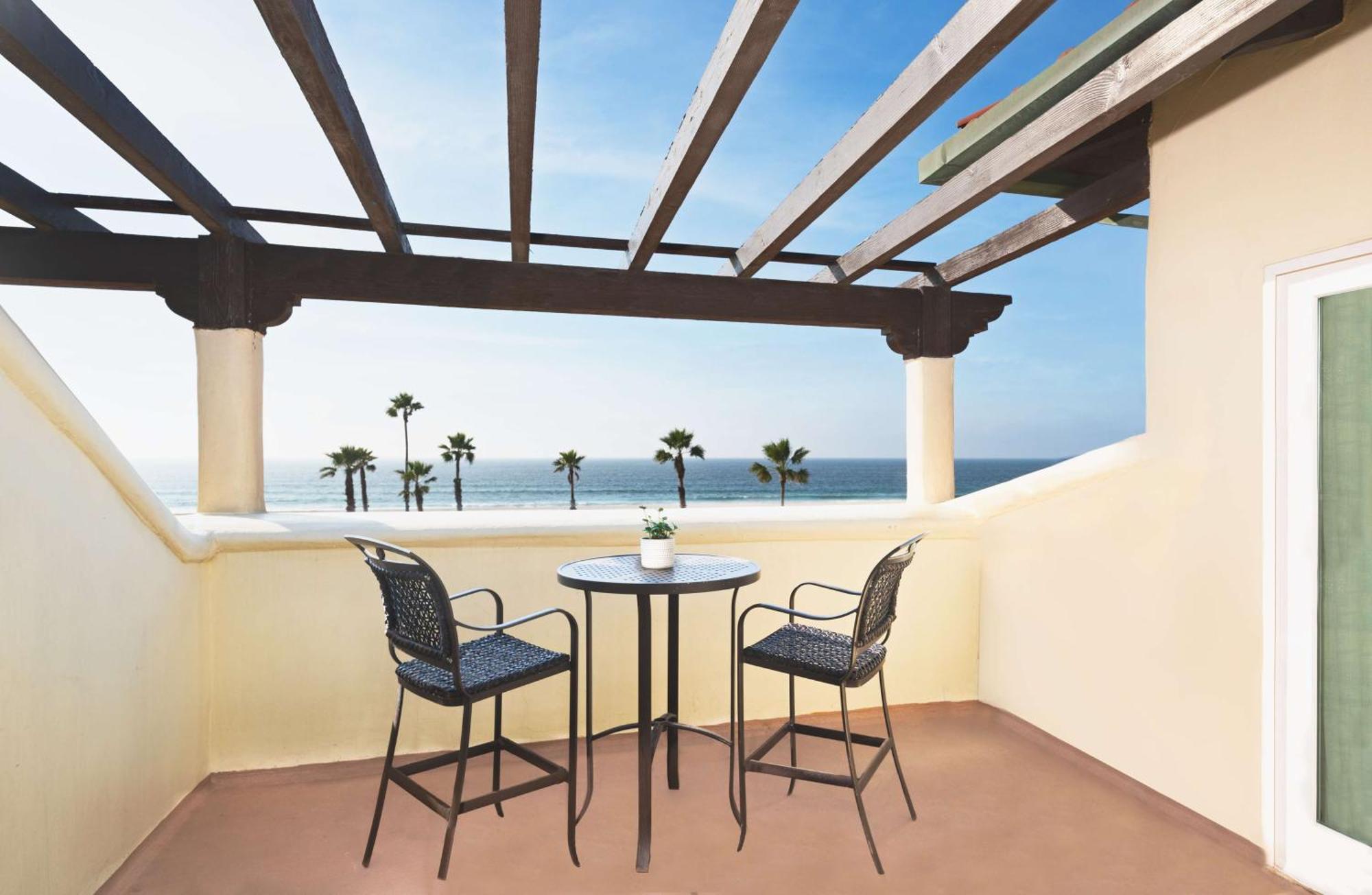 Zachari Dunes On Mandalay Beach, Curio Collection By Hilton Oxnard Exterior foto