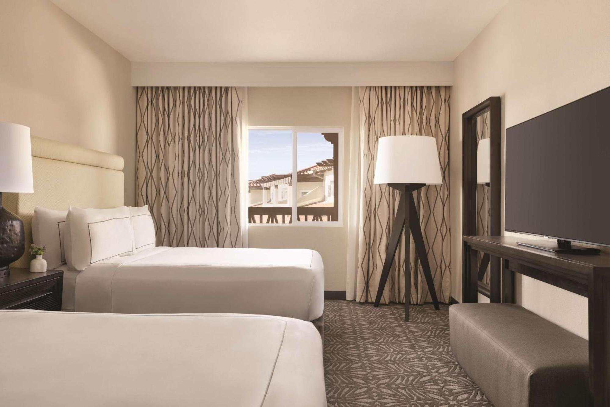 Zachari Dunes On Mandalay Beach, Curio Collection By Hilton Oxnard Exterior foto