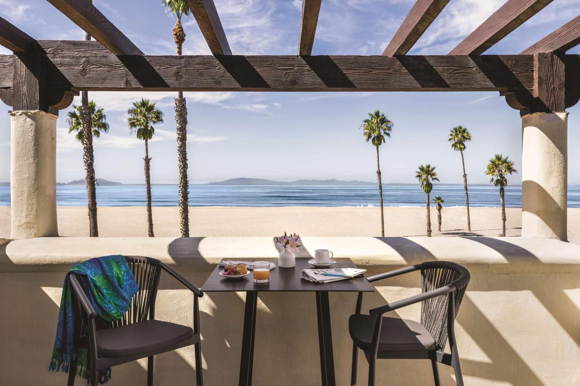 Zachari Dunes On Mandalay Beach, Curio Collection By Hilton Oxnard Exterior foto