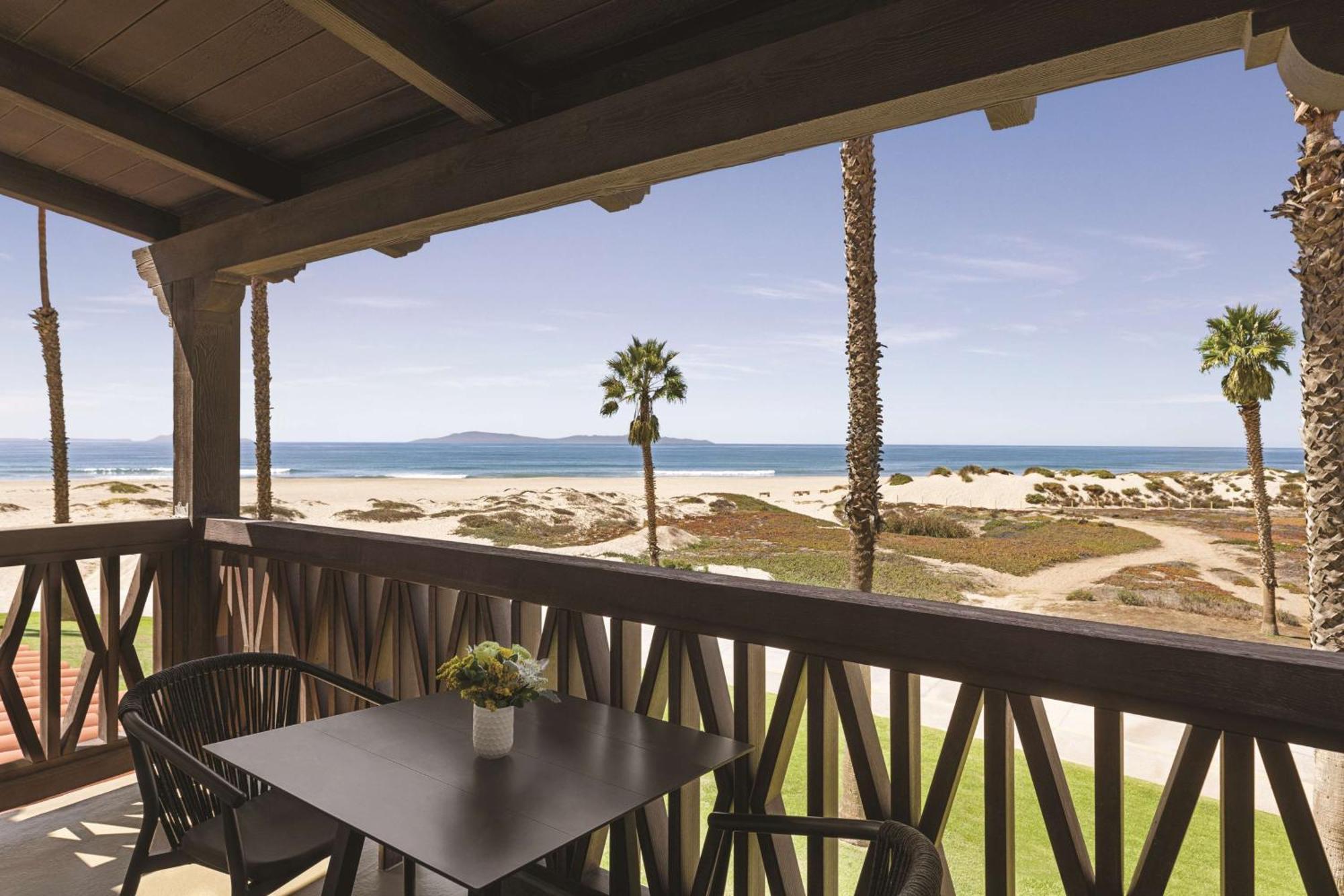 Zachari Dunes On Mandalay Beach, Curio Collection By Hilton Oxnard Exterior foto