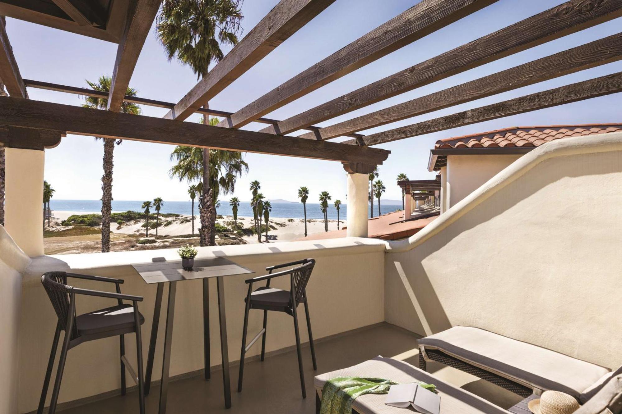 Zachari Dunes On Mandalay Beach, Curio Collection By Hilton Oxnard Exterior foto