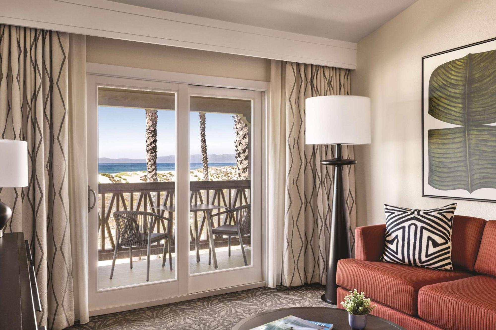 Zachari Dunes On Mandalay Beach, Curio Collection By Hilton Oxnard Exterior foto