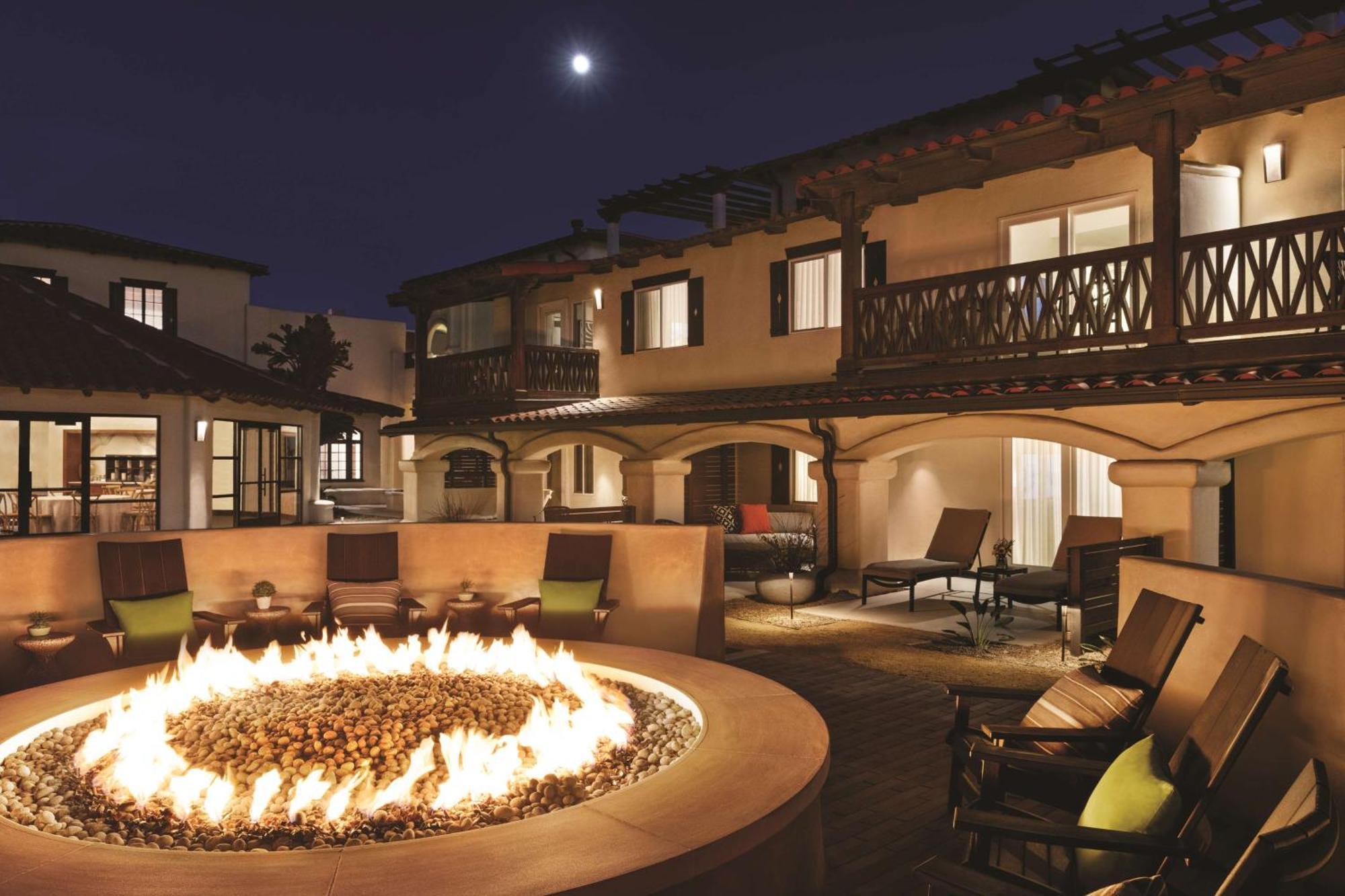 Zachari Dunes On Mandalay Beach, Curio Collection By Hilton Oxnard Exterior foto